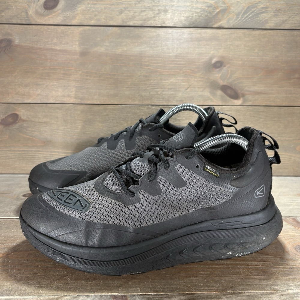 keen WK400 mens size 8.5 shoes black athletic trail running hiking sneakers
